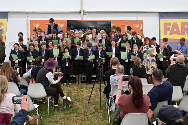 Farming influencers unite for Agri Aid charity performance